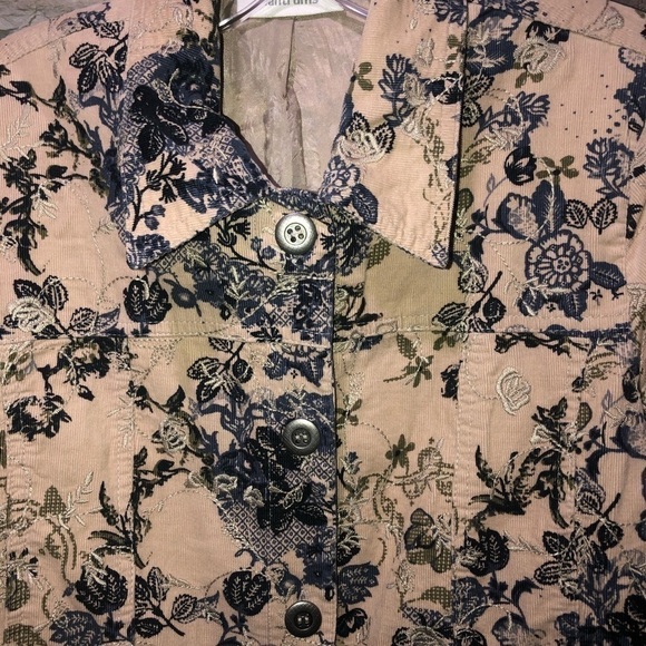 Tantrums size small button down blazer - Picture 12 of 15